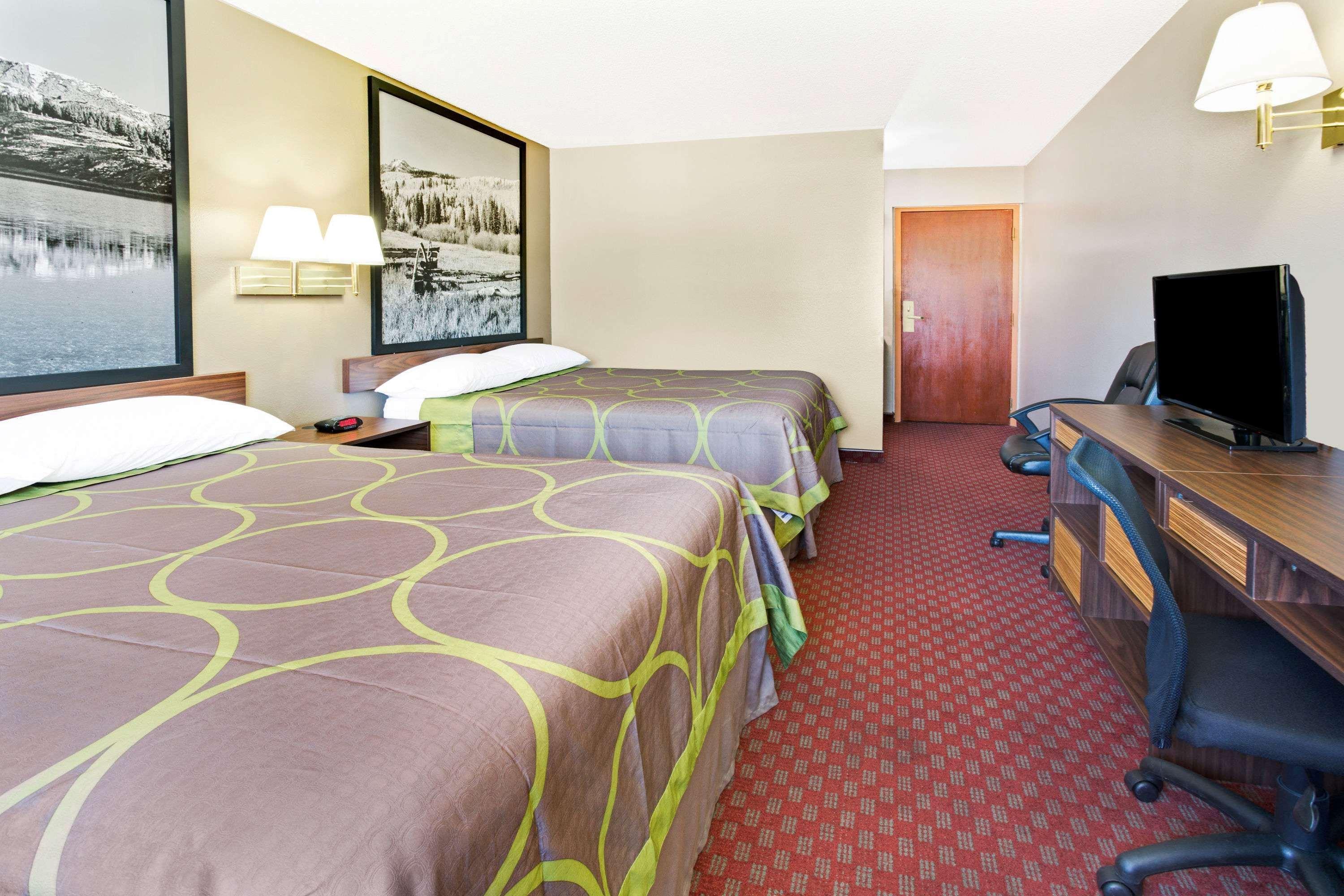 Hotel Super 8 By Wyndham Longmont/Del Camino Zewnętrze zdjęcie